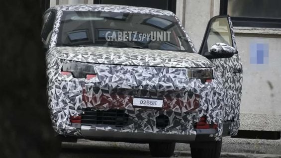 vazou esta e a primeira foto do novo fiat fastback 2027 sem camuflagem (2)