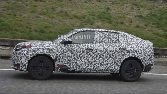 vazou esta e a primeira foto do novo fiat fastback 2027 sem camuflagem (3)
