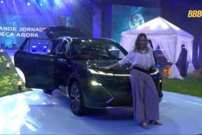 Ana paula renault geely ex5 em i verde