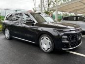 Leapmotor D19 preto frente parado (2)