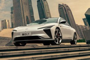 IM Motors L7 branco frente parado