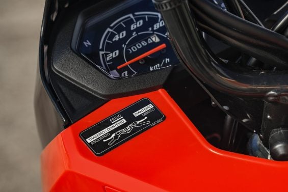 Honda Pop 110i ES 2027 (6)