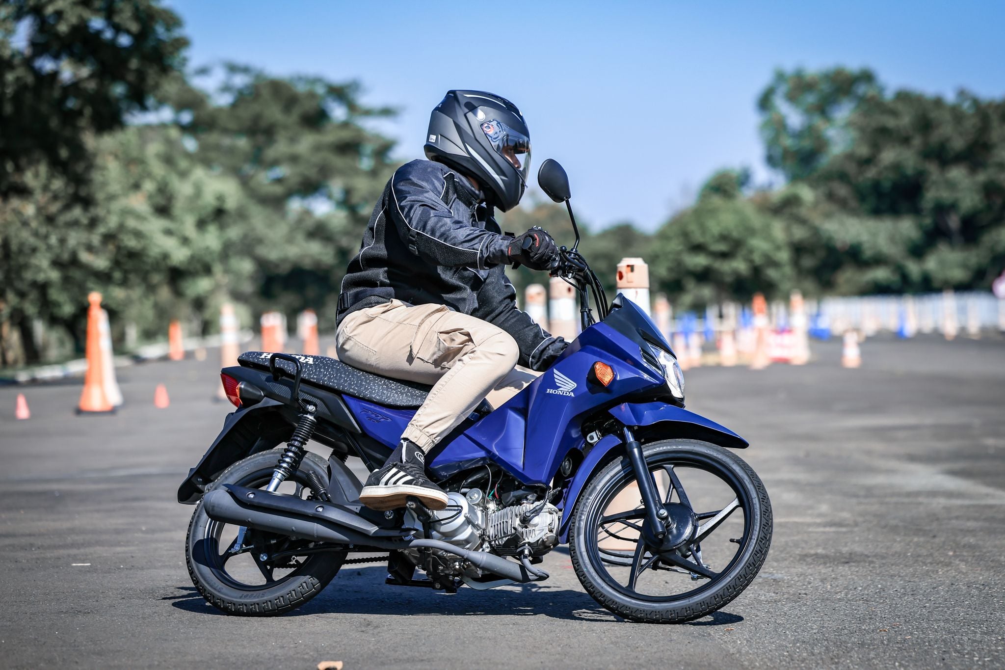 Honda Pop 110i ES 2027 (3)