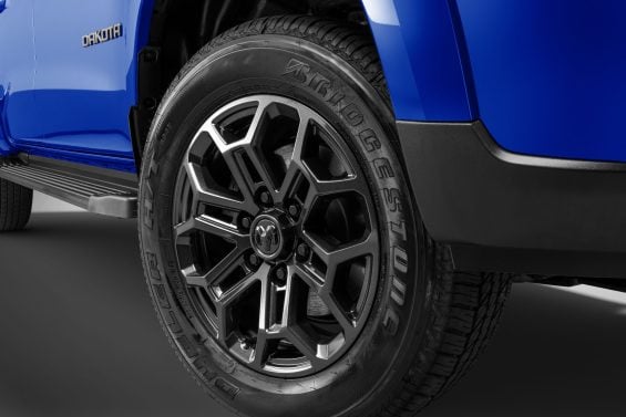 Ram Dakota Laramie Night Edition Azul Tempest roda de 18 poelgadas