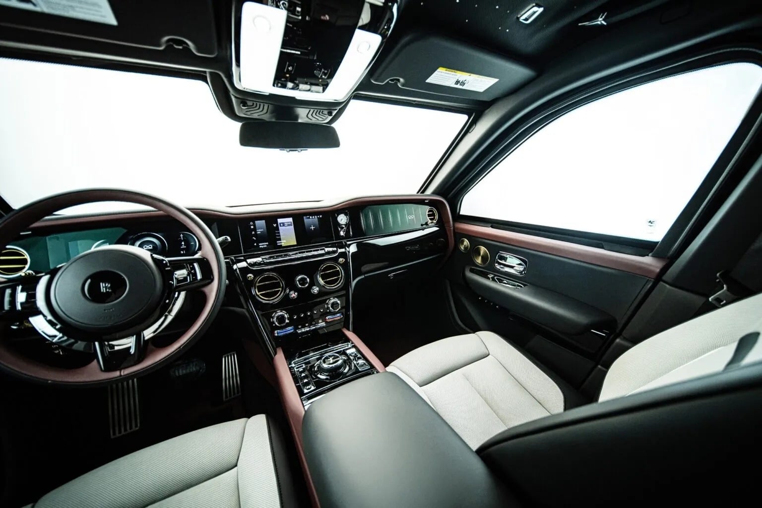 Inkas revela rolls royce cullinan com proteção militar e luxo preservado (24)