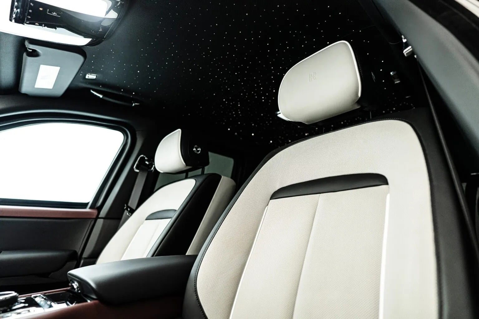 Inkas revela rolls royce cullinan com proteção militar e luxo preservado (25)