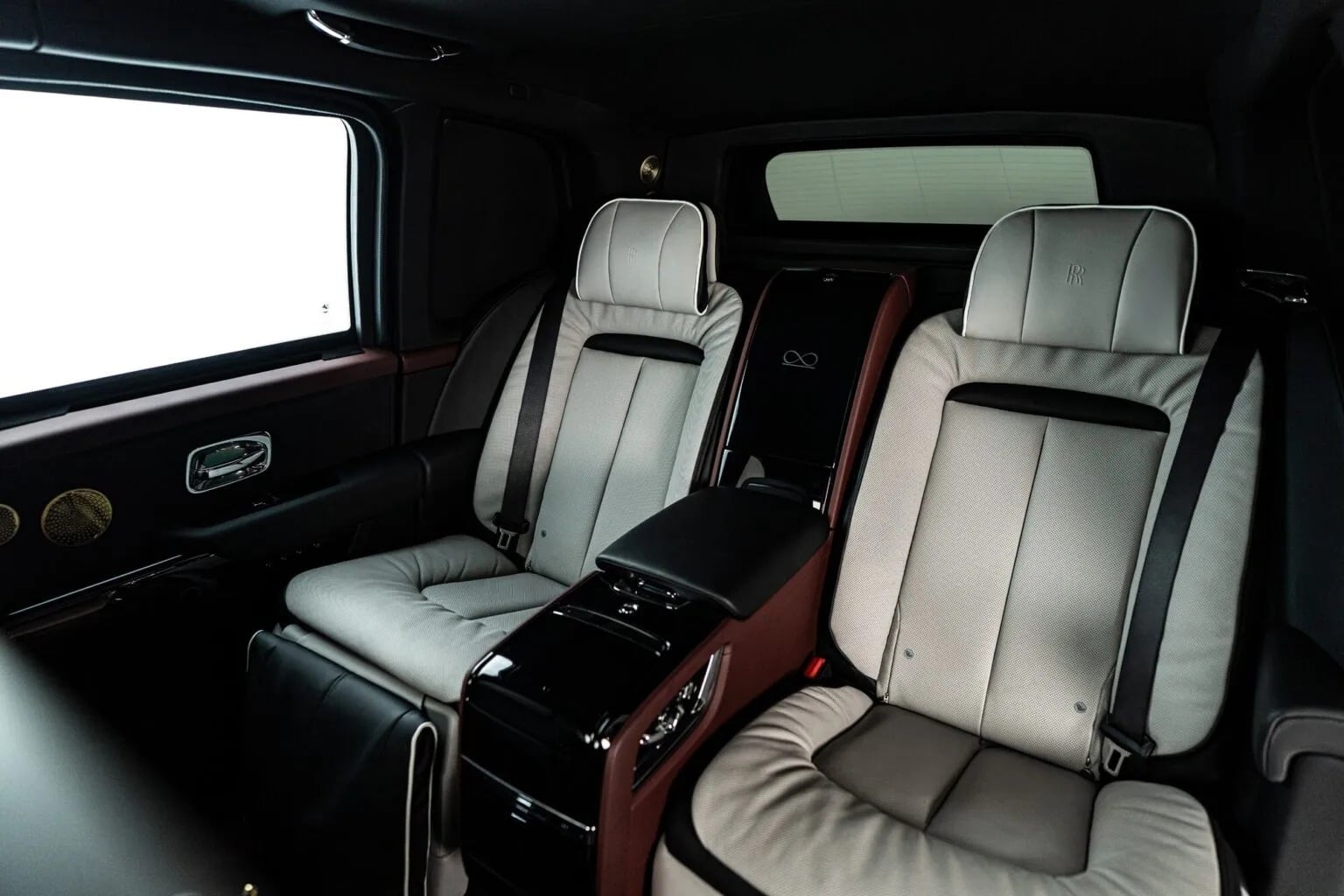 Inkas revela rolls royce cullinan com proteção militar e luxo preservado (27)