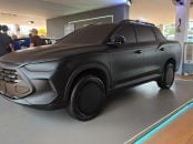 Protótipo camuflado da nova picape intermediária BYD Mako frente