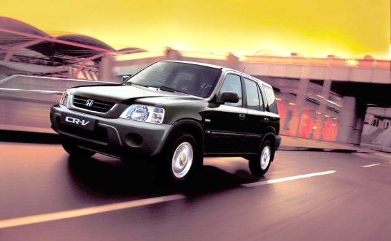 honda cr v 2001 preto frente em movimento