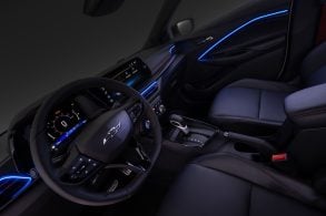 Chevrolet Sonic RS 2026 com acessórios interior painel