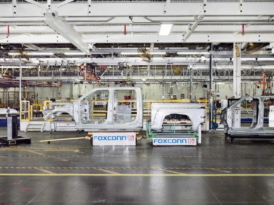 Fabricante do iPhone agora quer produzir carros elétricos no Brasil