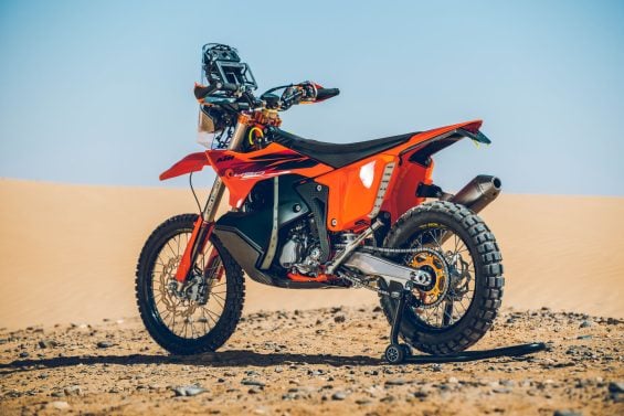 MY27 KTM 450 RALLY REPLICA (5)