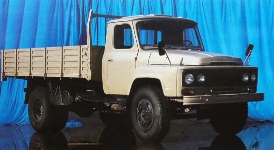 dongfeng aeolus eqf140 1 branco frente parado