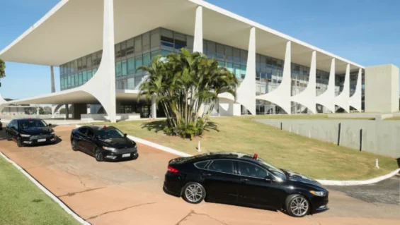 Novo curso de motorista da Presidência inclui manobras sob tiros e prova de ressuscitação