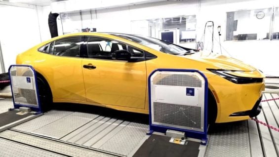 Estudo revela que temperaturas extremas são o maior inimigo de carros eletrificados