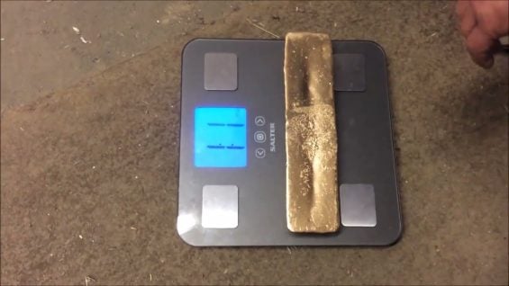 Britânico compra tanque no eBay e encontra R$ 12 milhões em ouro escondidos