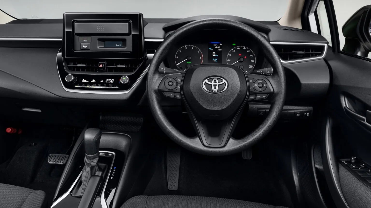 Toyota lança Corolla manual exclusivo para autoescolas no Japão (6)