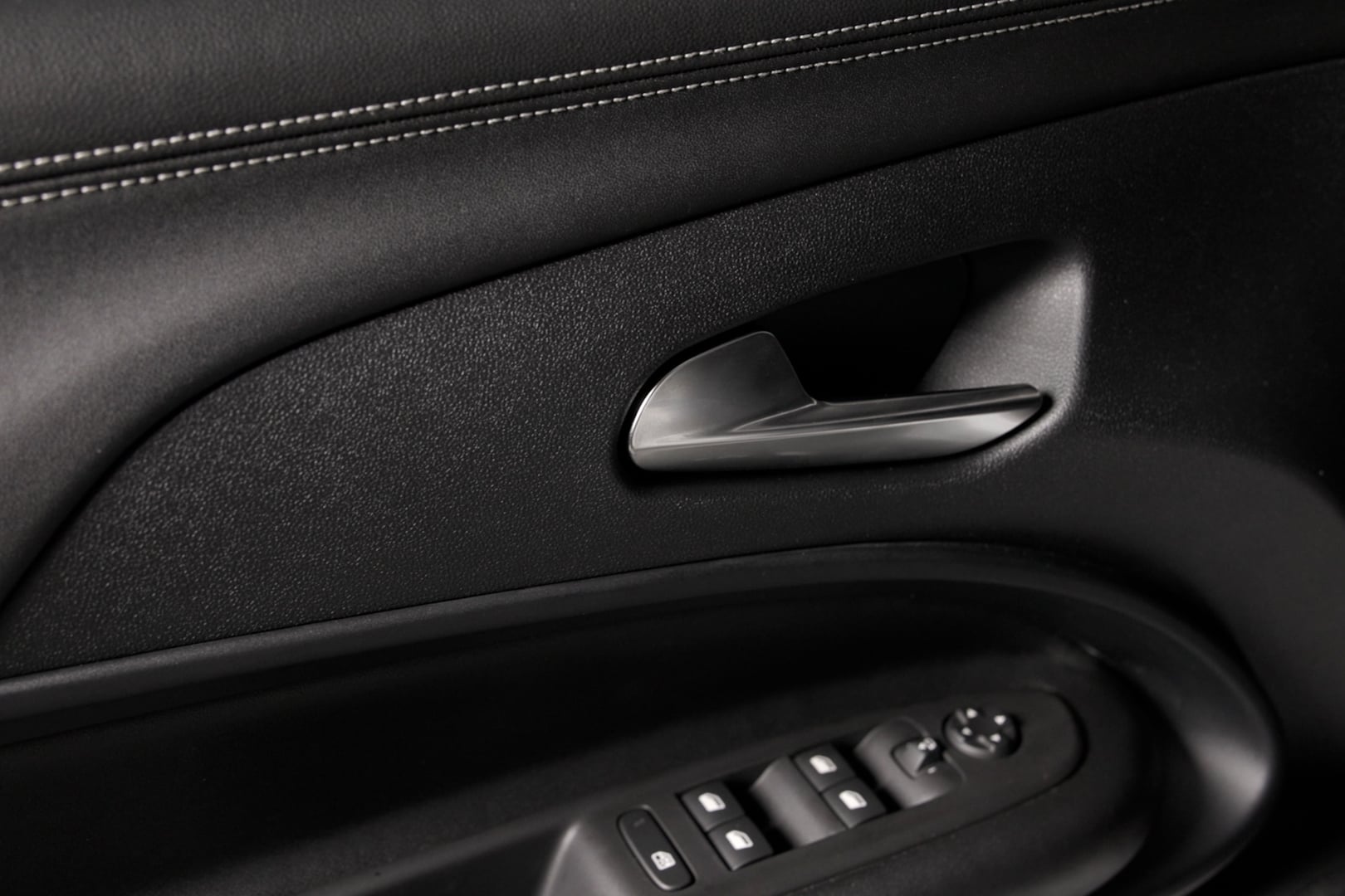 Interior Jeep Avenger nacional 9