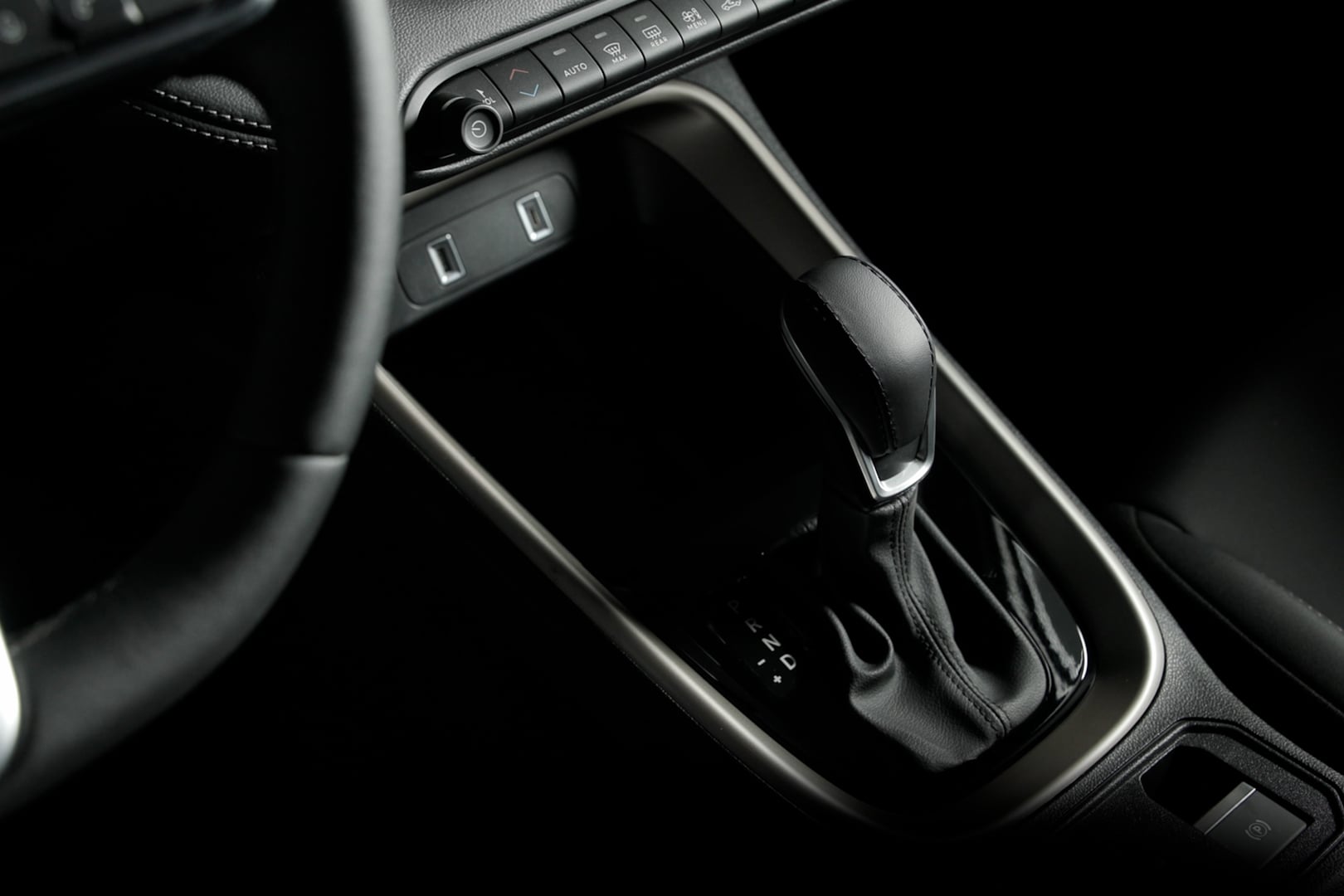 Interior Jeep Avenger nacional 2