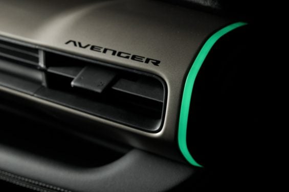 Interior Jeep Avenger nacional 3