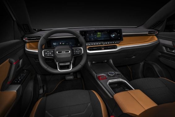 jeep compass 4xe overland interior painel