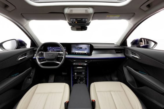 Audi Q3 2026 interior painal
