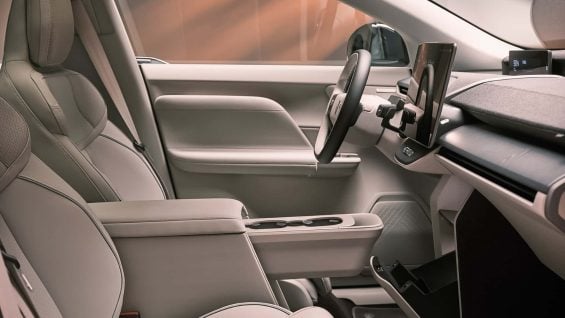 Volvo EX60 (10)