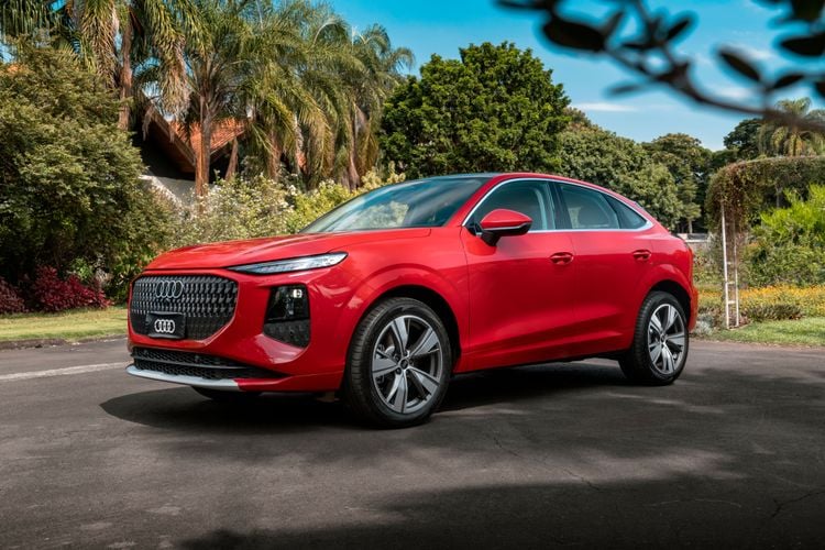 medium Q3 Sportback 4 e2315c6fe1