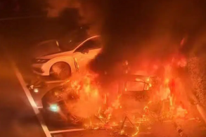 carro pega fogo na china Prancheta 1