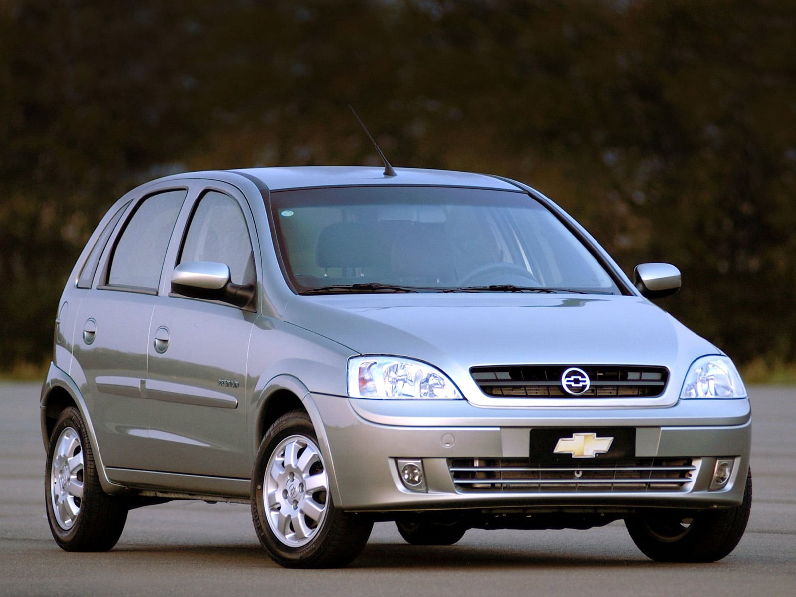 Chevrolet Corsa 1 8 Flexpower Hatchback 2006 (Brasil) X06CH CS004BR