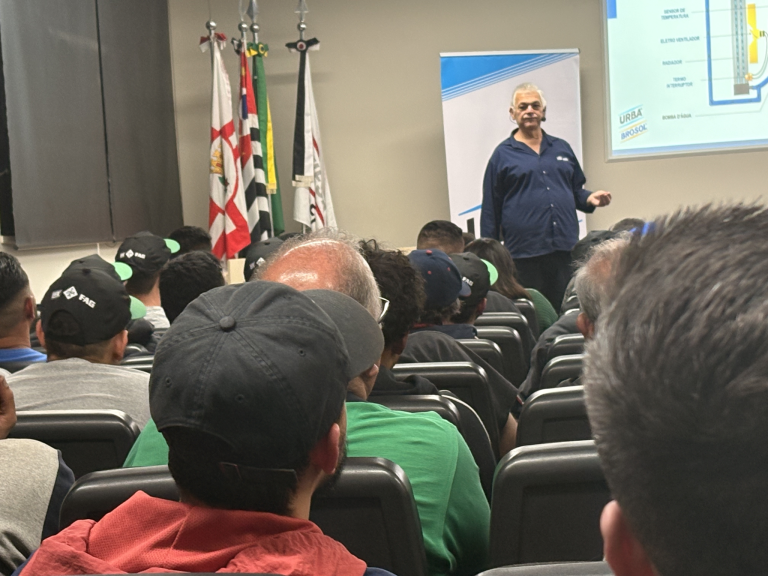 Evento gratuito em MG ensina mecânicos a evitar o erro que destrói motores