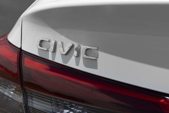 O mistério do Honda Civic: por que apenas uma pessoa comprou o sedã no mês passado?