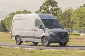 mercedes benz sprinter automatica lado