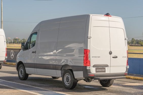 mercedes benz sprinter automatica traseira