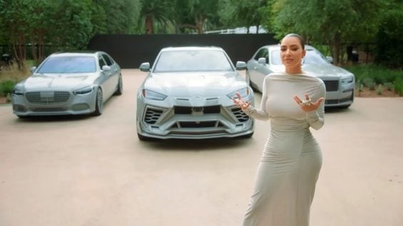 Motorista tenta traficar R$ 54 milhões em cocaína usando caminhão lotado de lingeries de Kim Kardashian