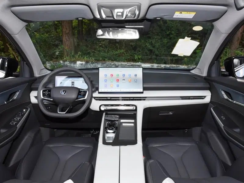 SUV CS75 Plus BlueCore HEV (2)