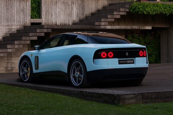 FERRARI LUCE REAR 3Q V2 16x9 RGB WEB SOCIALS 0704392d f0f8 460a 868f 16b5f5118509