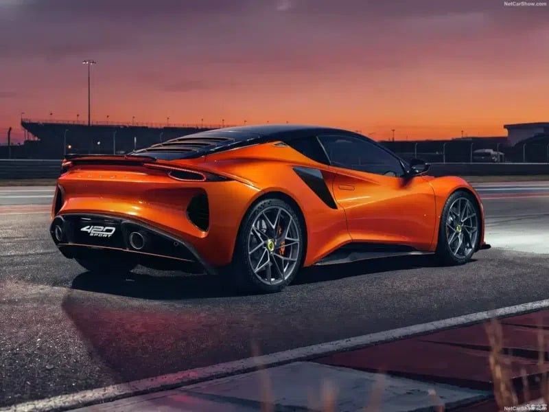 Lotus Emira 420 Sport (3)