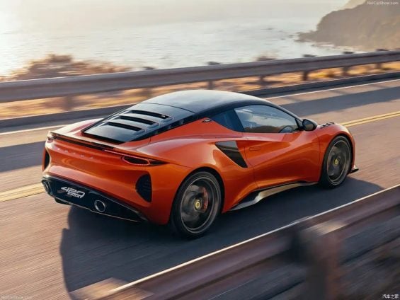 Lotus Emira 420 Sport (1)