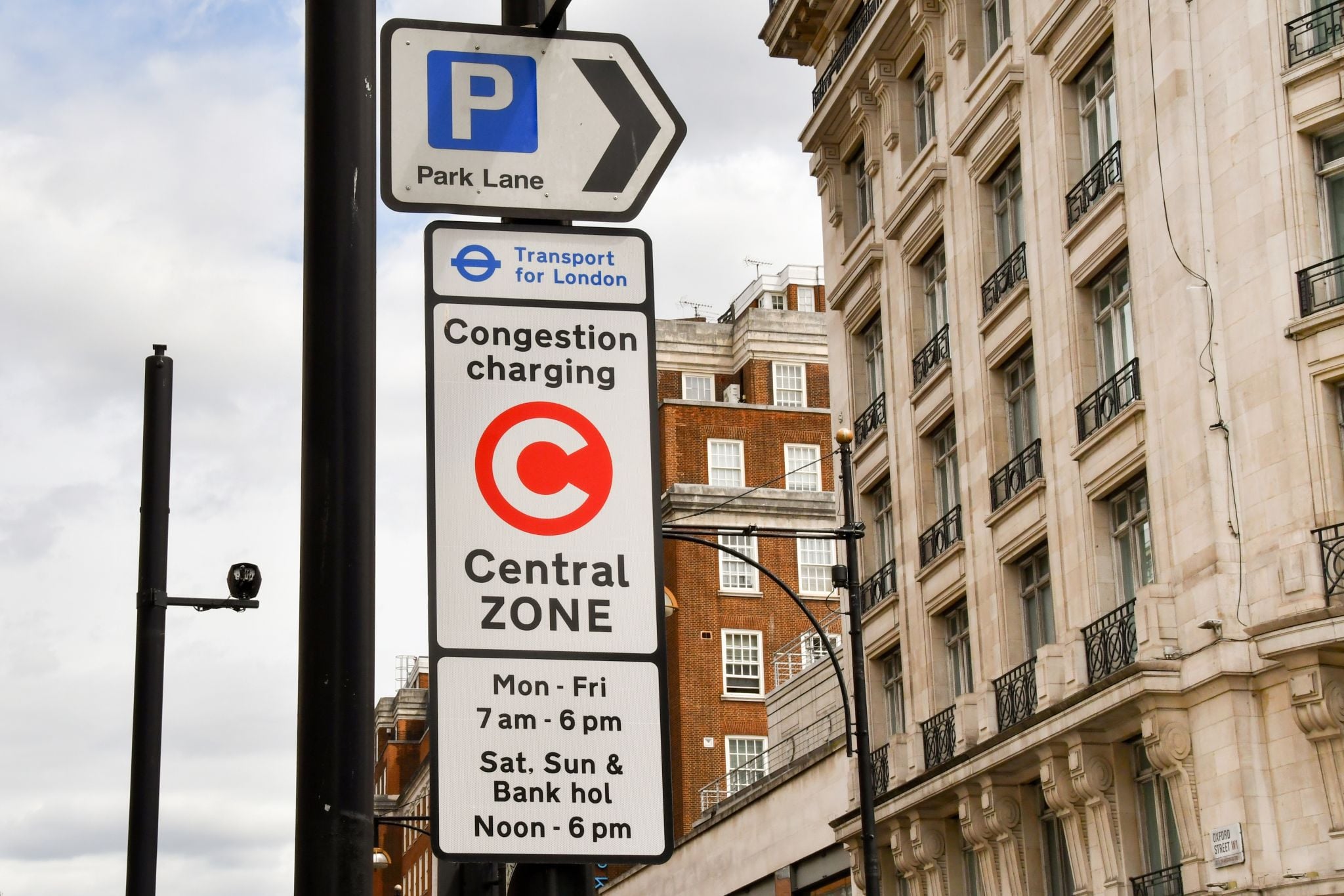 placa de zona central de congestionamento em Londres