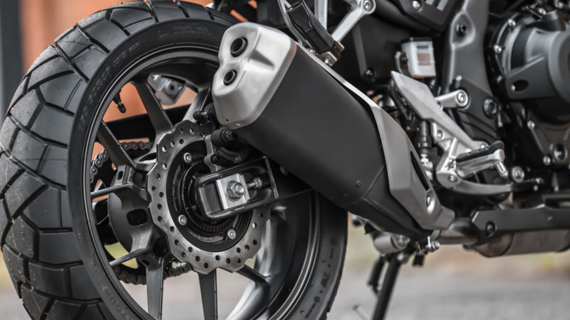 Honda NX500 (4)