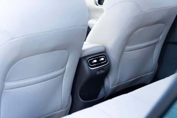 GAC Aion UT Elite interior console traseiro saida de ventilação