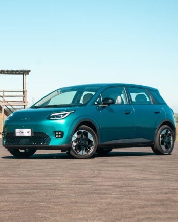 GAC Aion UT Elite Verde frente parado IG