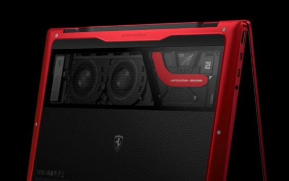 HP Limited Edition Scuderia Ferrari (1)