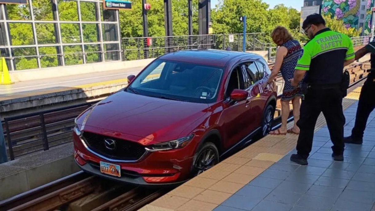 GPS manda, motorista obedece e para metrô inteiro nos EUA