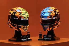 capacete mclaren lando e oscar