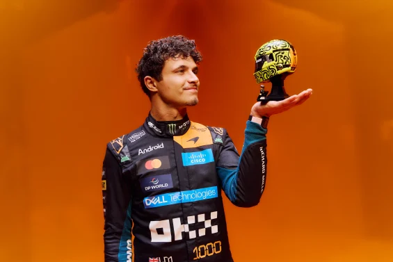 Lando norris Lego capacete