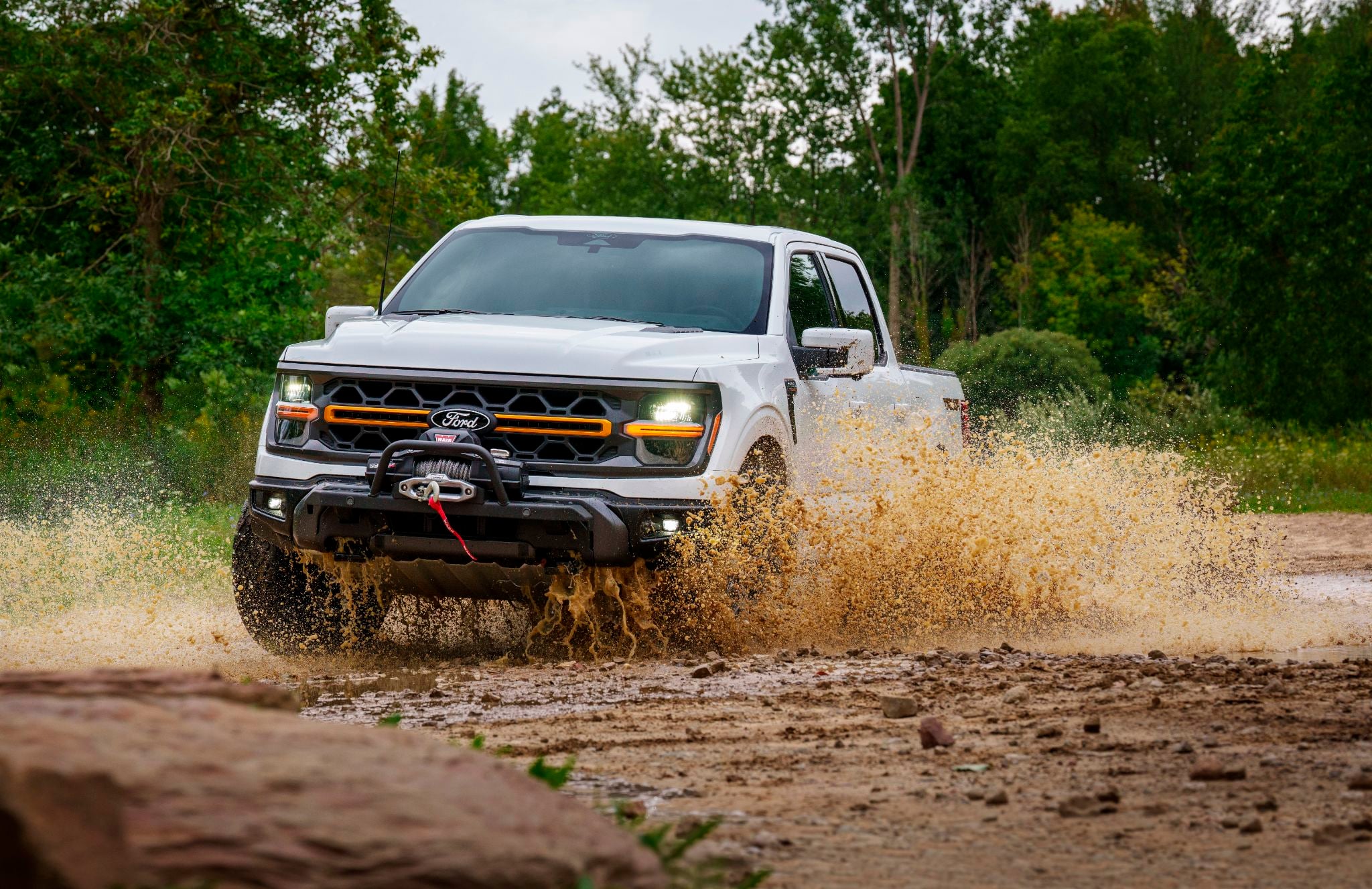 ford f 150 tremor supercrew branca frente