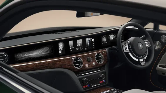 Rolls Royce atualiza Spectre e amplia autonomia do cupê elétrico de luxo 6