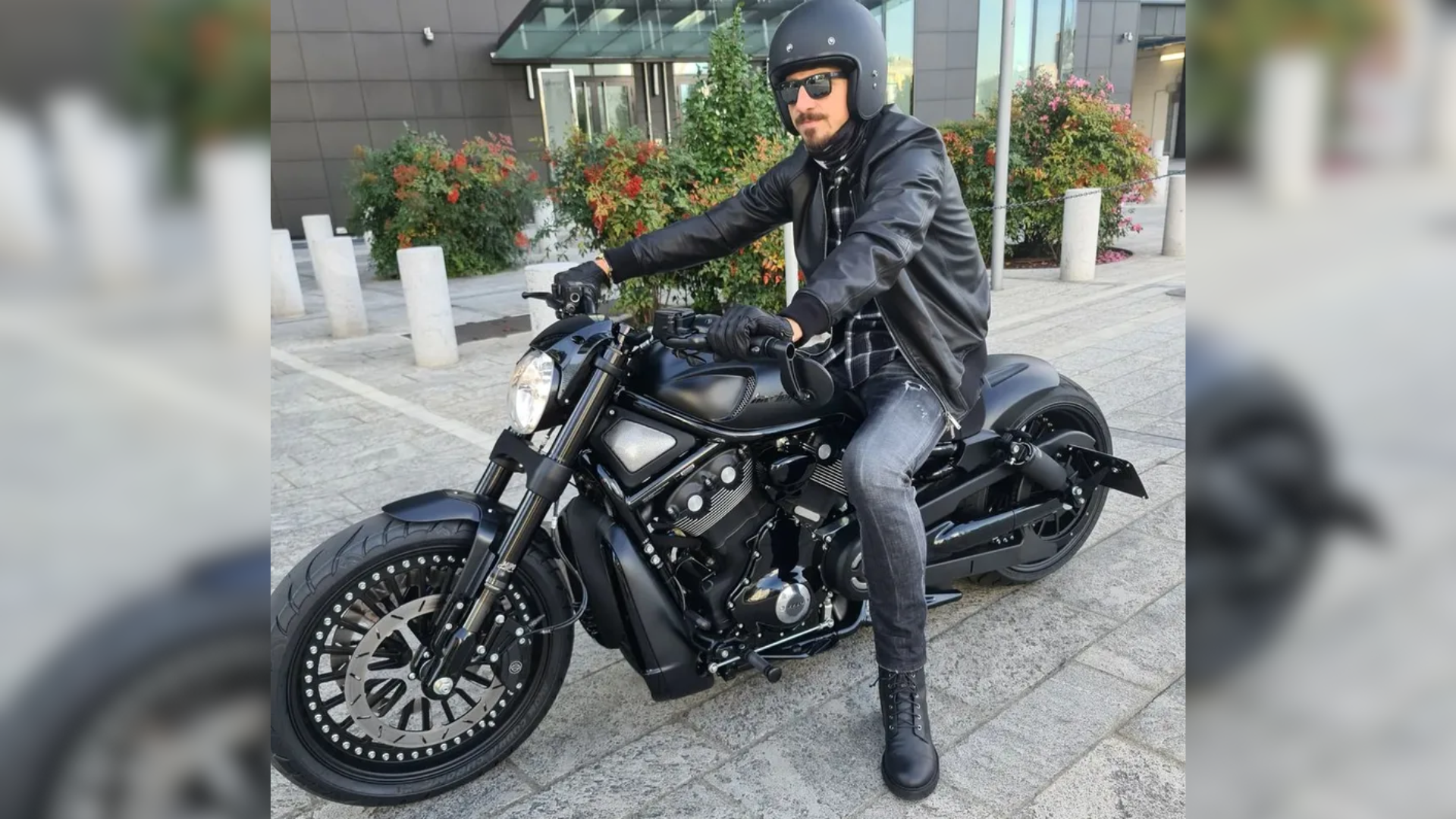 moto harley davdson v rod ibrahimovic Jogador de futebol não pode andar de moto